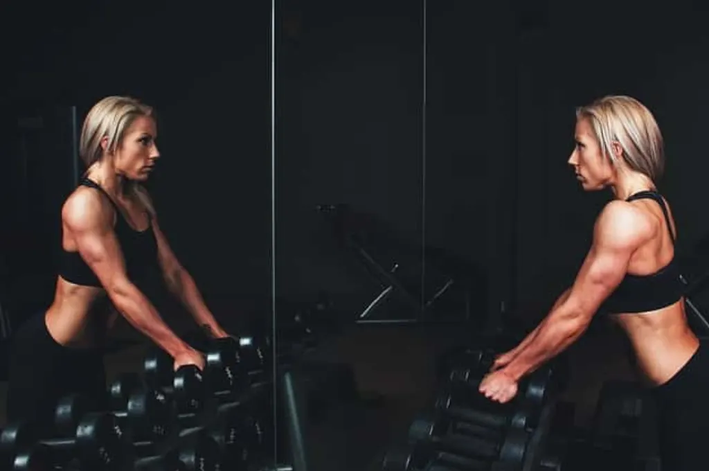 femme sport abdos